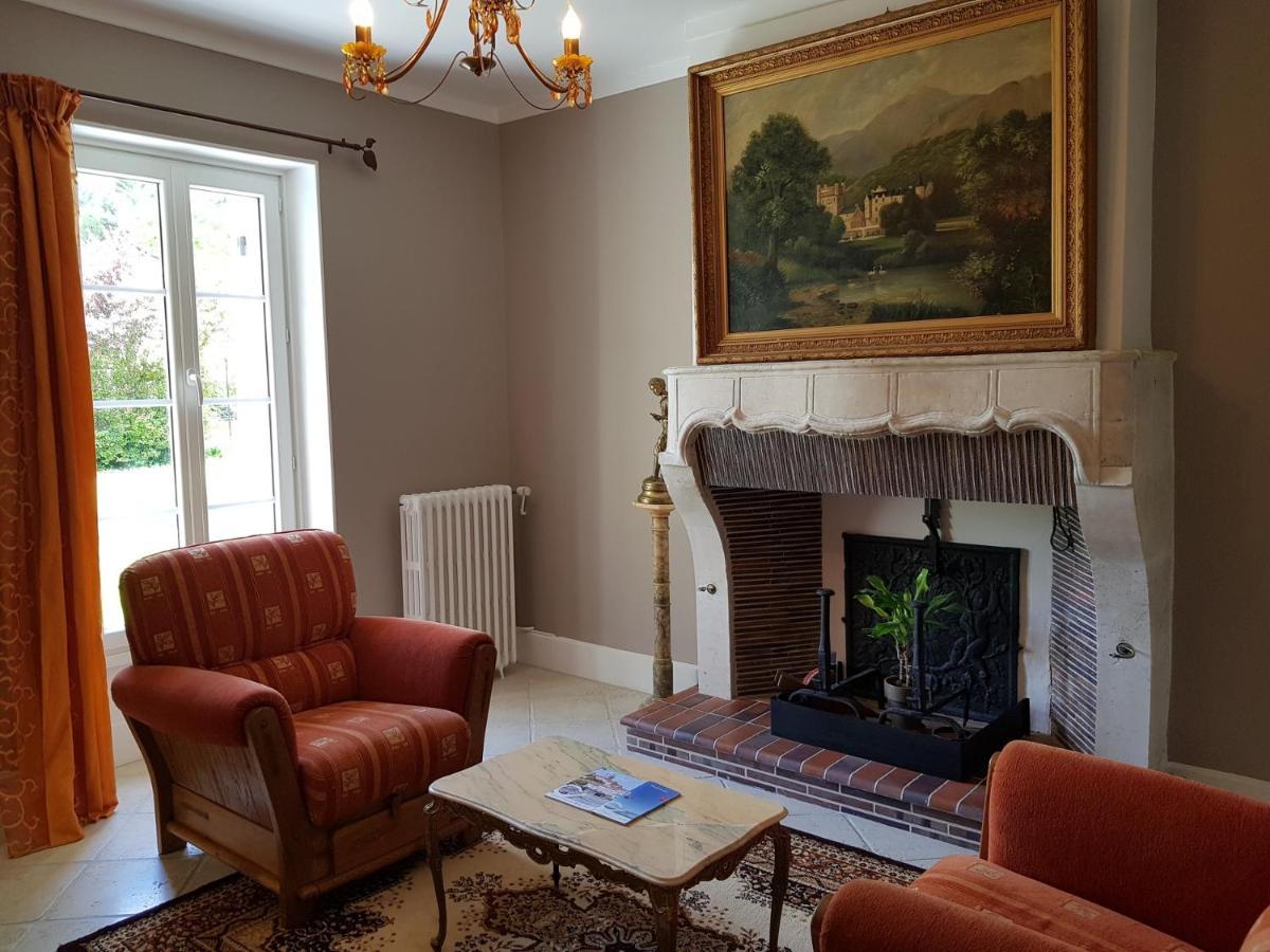 Domaine De Pelouaille - Chambre D'Hotes Saint-Jean-dʼAngély Exteriér fotografie